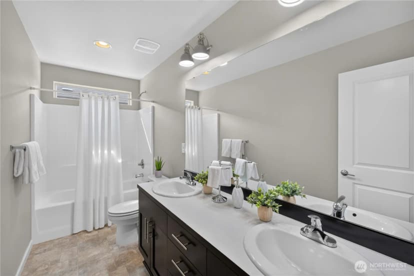 Property photo for 32974 Skyline Lane, Black Diamond photo 25
