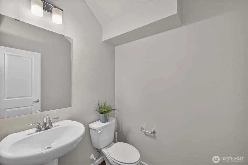 Property photo for 32974 Skyline Lane, Black Diamond photo 15