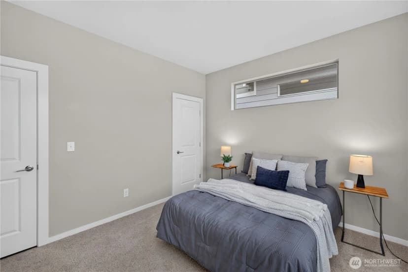 Property photo for 32974 Skyline Lane, Black Diamond photo 13
