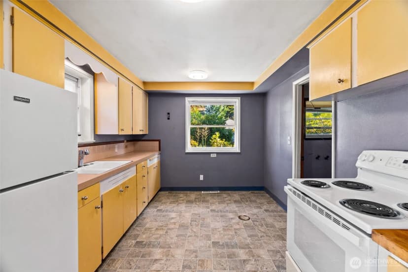 Property photo for 704 Weir Street Se, Olympia photo 17