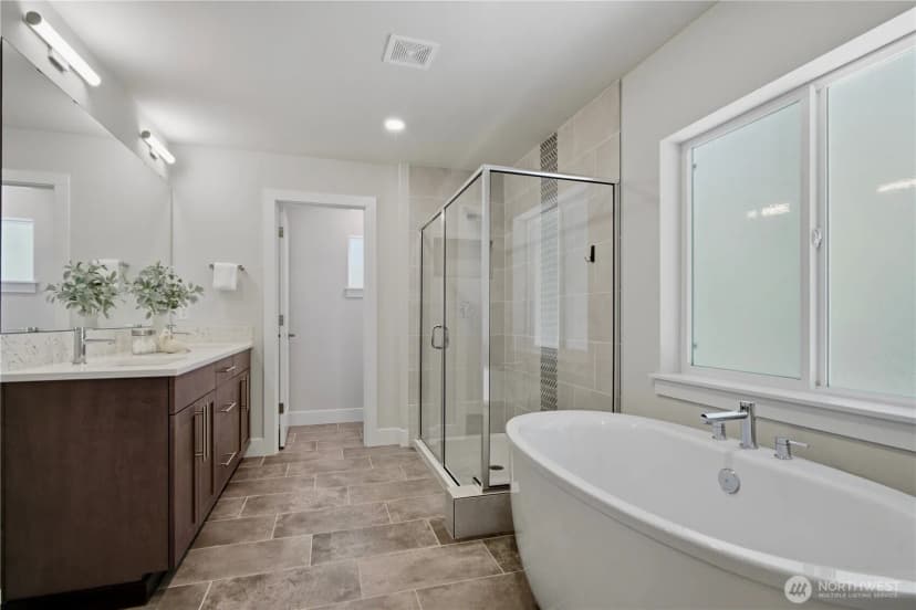 Property photo for 18733 14th Place W, Lynnwood photo 11