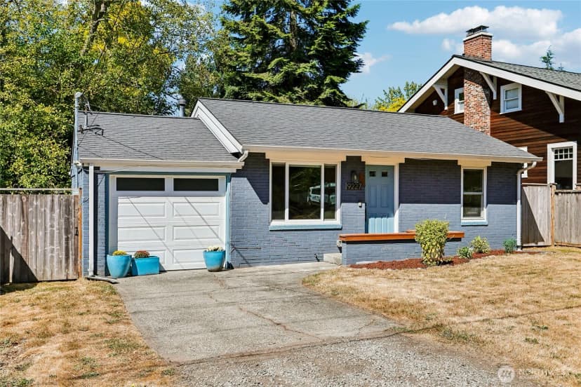 Property photo for 9227 Palatine Avenue N, Seattle