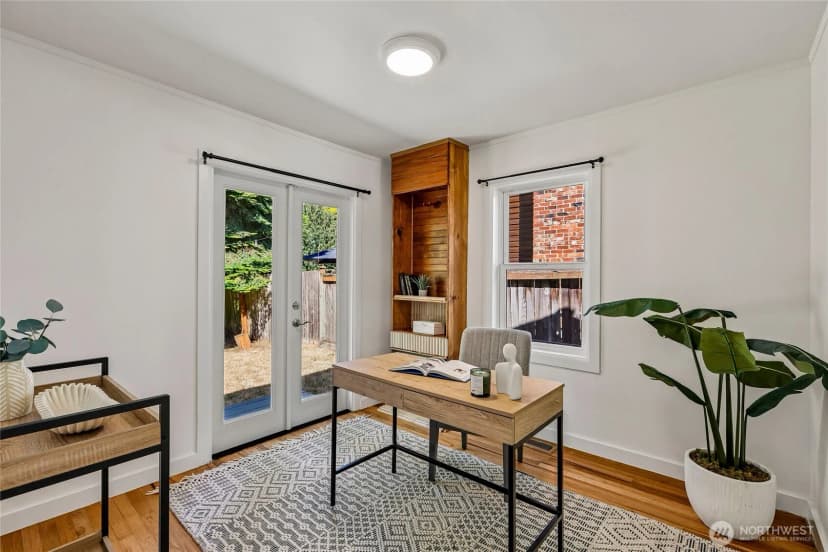 Property photo for 9227 Palatine Avenue N, Seattle photo 16