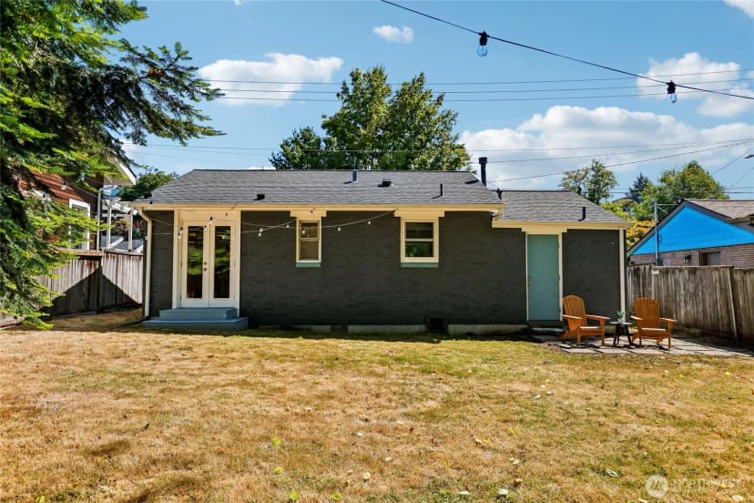 Property photo for 9227 Palatine Avenue N, Seattle photo 19