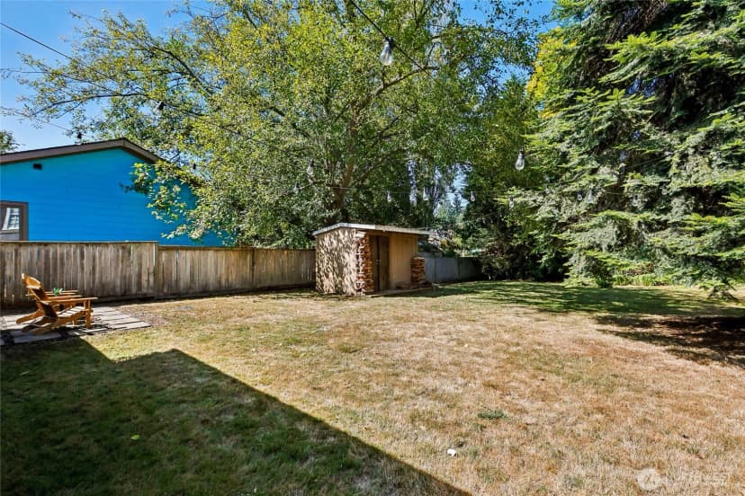 Property photo for 9227 Palatine Avenue N, Seattle photo 22
