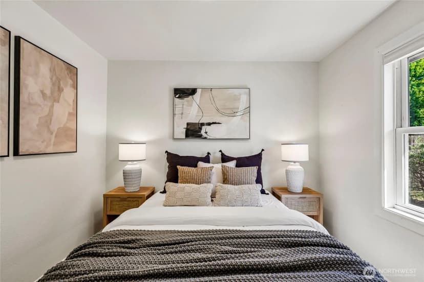 Property photo for 9227 Palatine Avenue N, Seattle photo 13