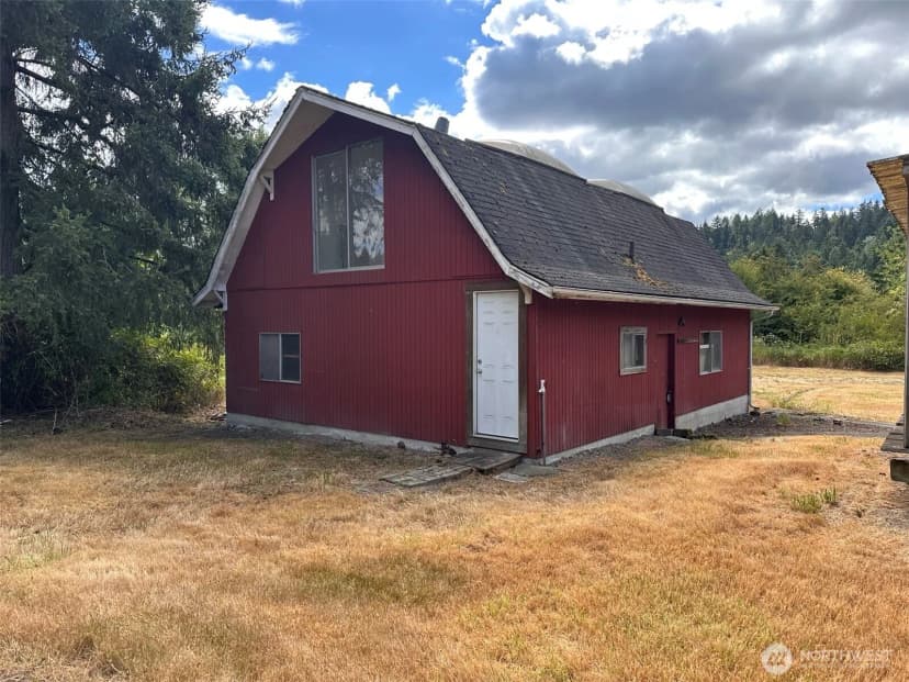 Property photo for 7005 Johnson Road Ne, Federal Way photo 6