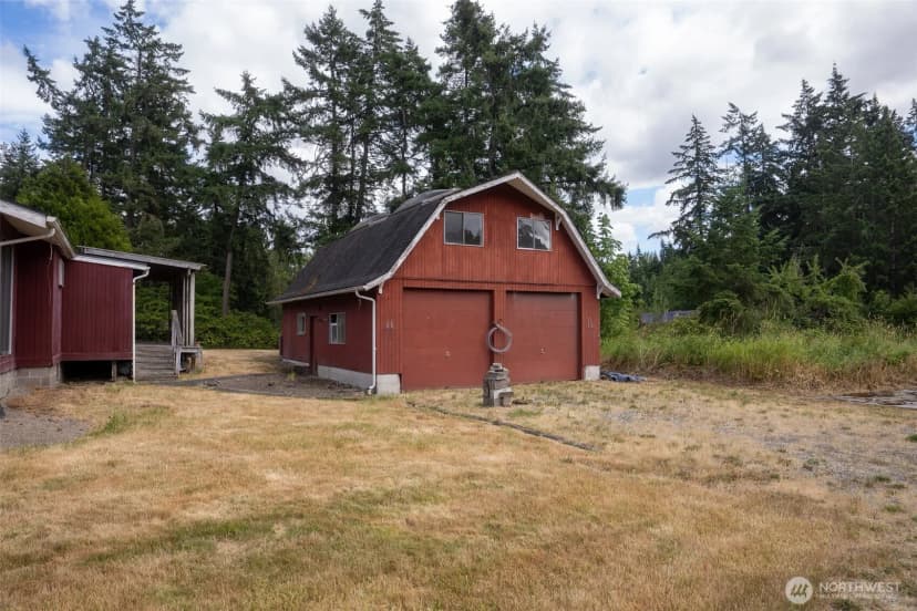 Property photo for 7005 Johnson Road Ne, Federal Way photo 7