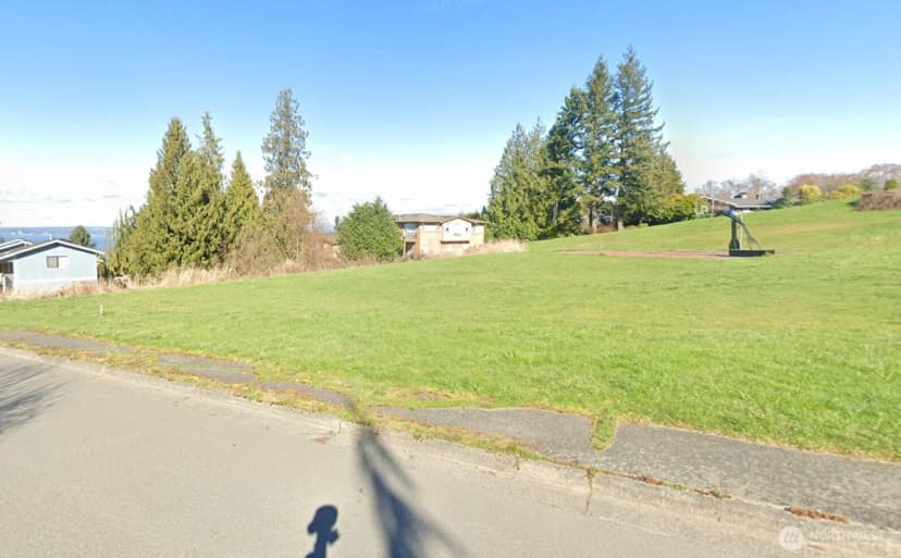 Property photo for 192 X 49th Place Sw, Everett photo 3