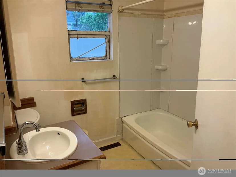 Property photo for 8007 215th Street Sw, Edmonds photo 10