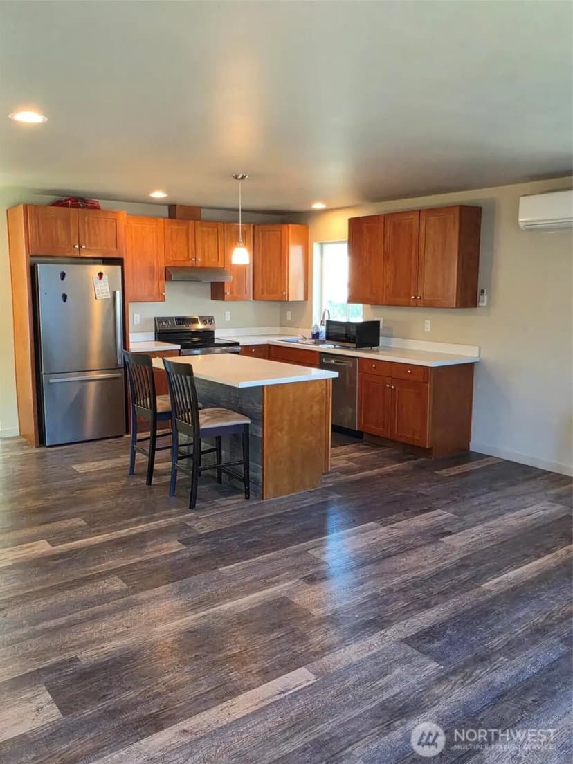 Property photo for 3704 W F Street, Bremerton photo 5