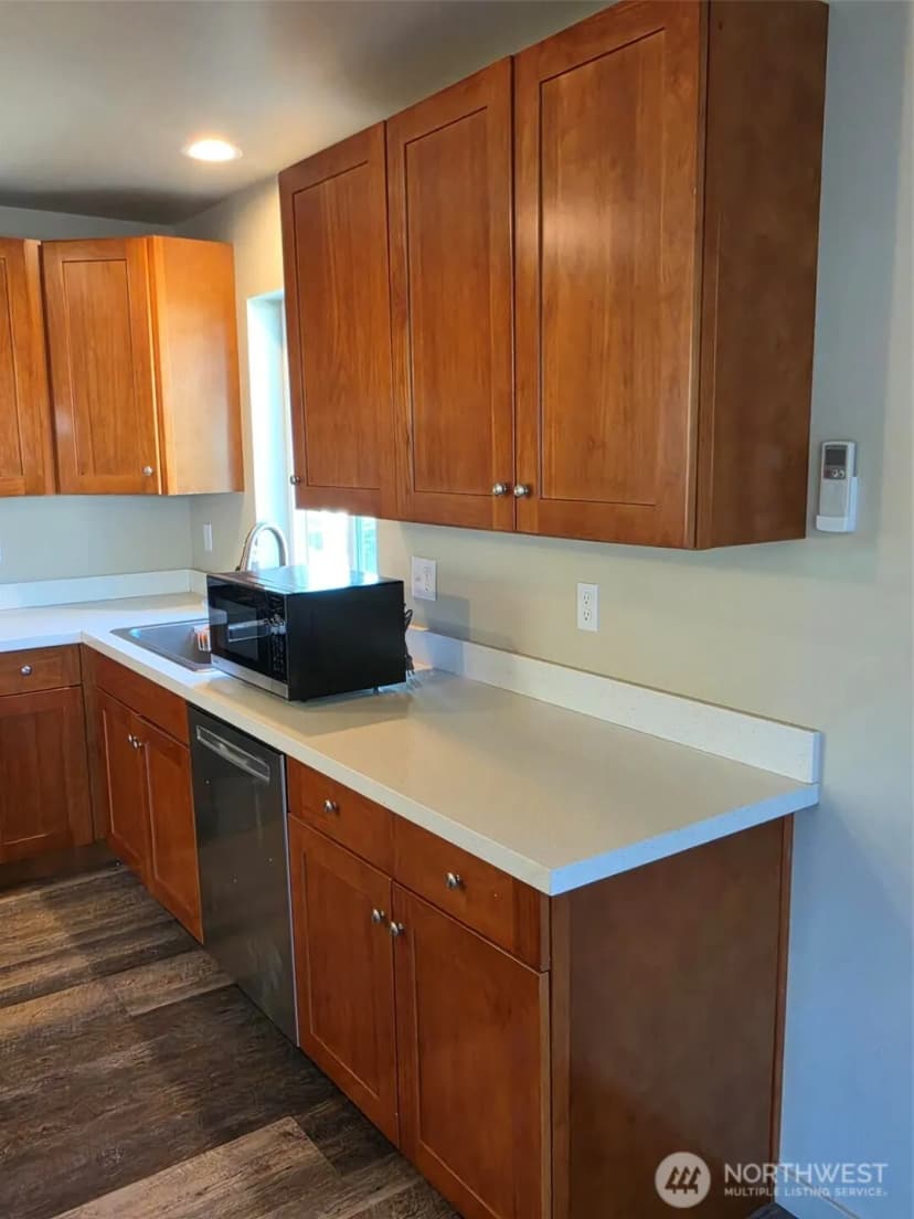 Property photo for 3704 W F Street, Bremerton photo 10