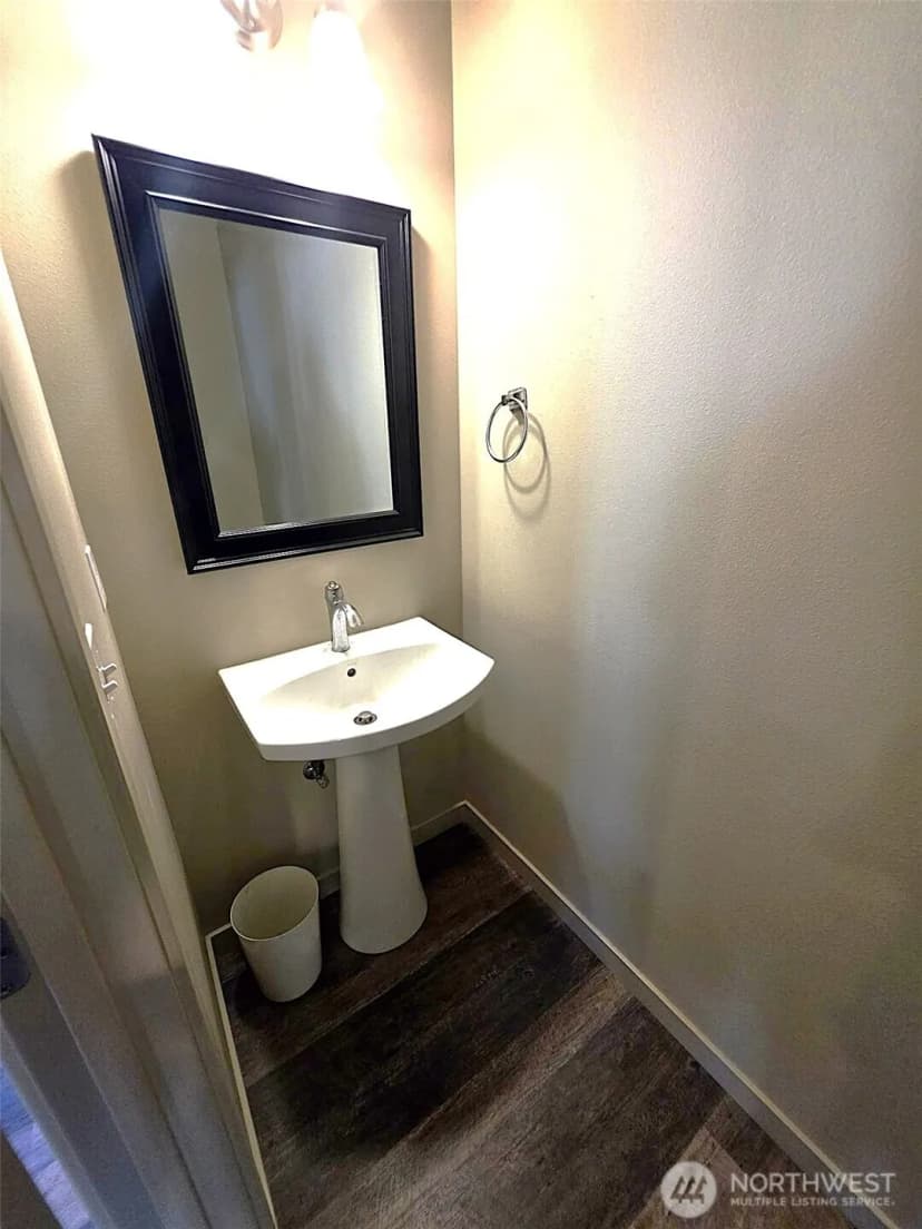 Property photo for 3704 W F Street, Bremerton photo 12