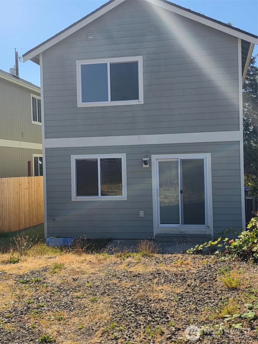 Property photo for 3704 W F Street, Bremerton photo 37