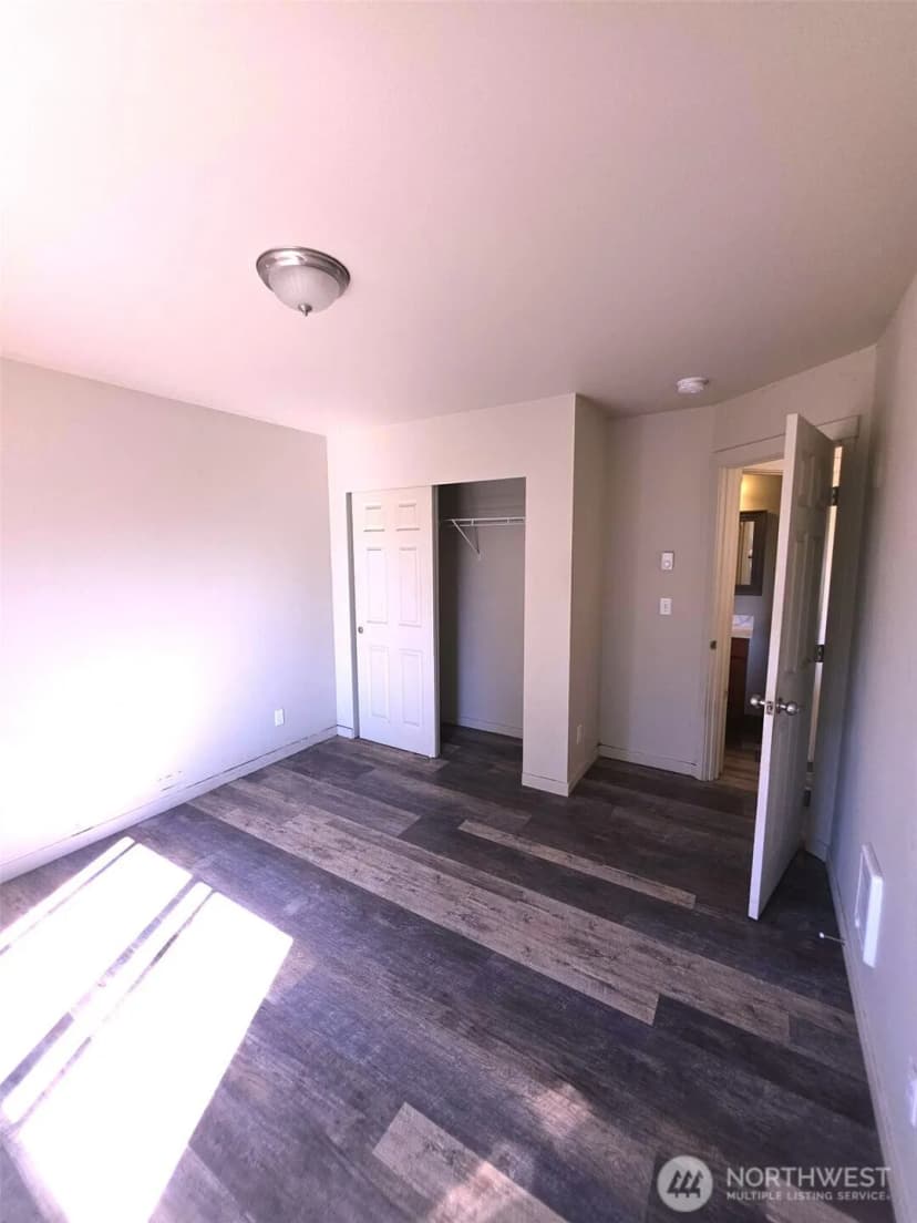 Property photo for 3704 W F Street, Bremerton photo 30