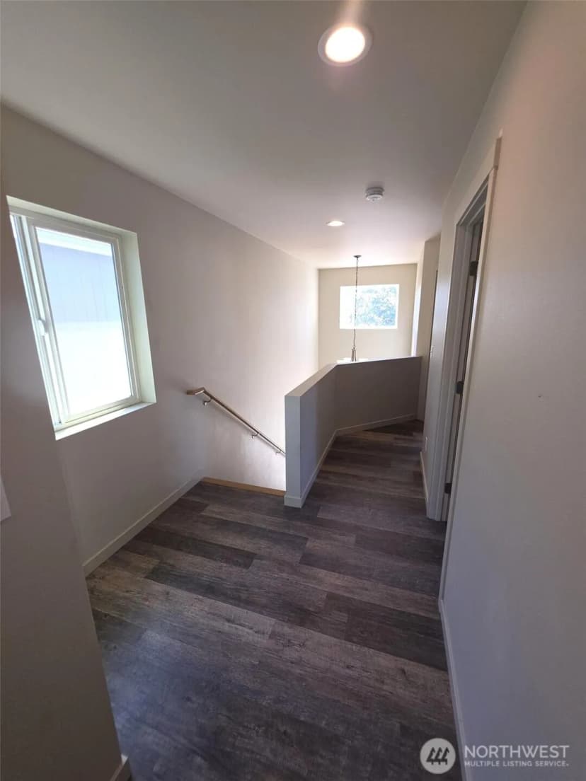 Property photo for 3704 W F Street, Bremerton photo 16