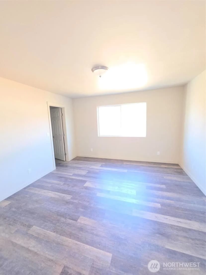 Property photo for 3704 W F Street, Bremerton photo 20