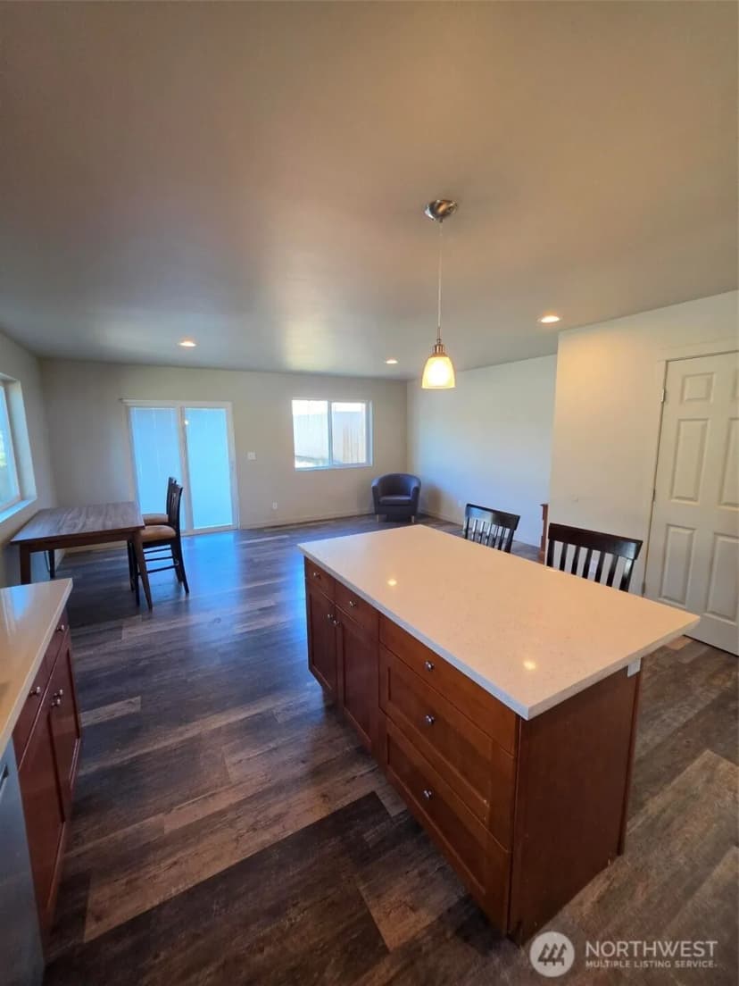 Property photo for 3704 W F Street, Bremerton photo 11