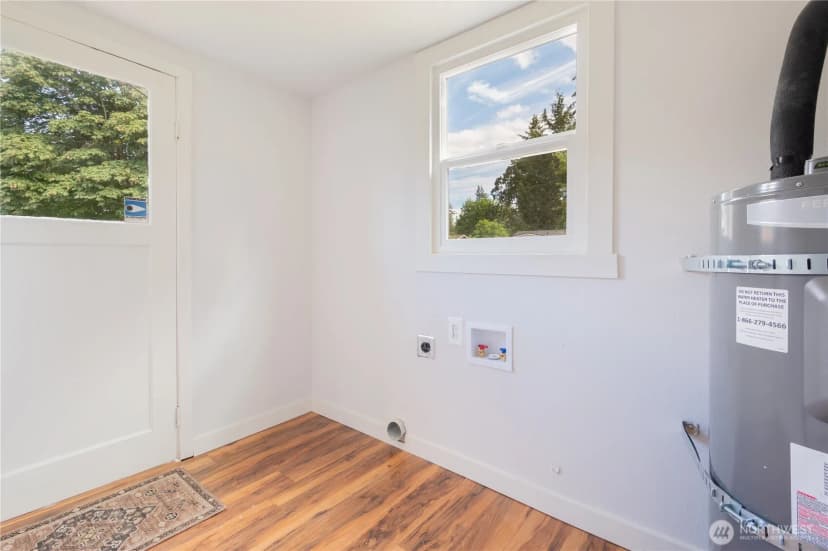 Property photo for 9028 Highland Avenue Sw, Lakewood photo 14