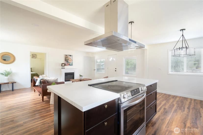 Property photo for 9028 Highland Avenue Sw, Lakewood photo 6