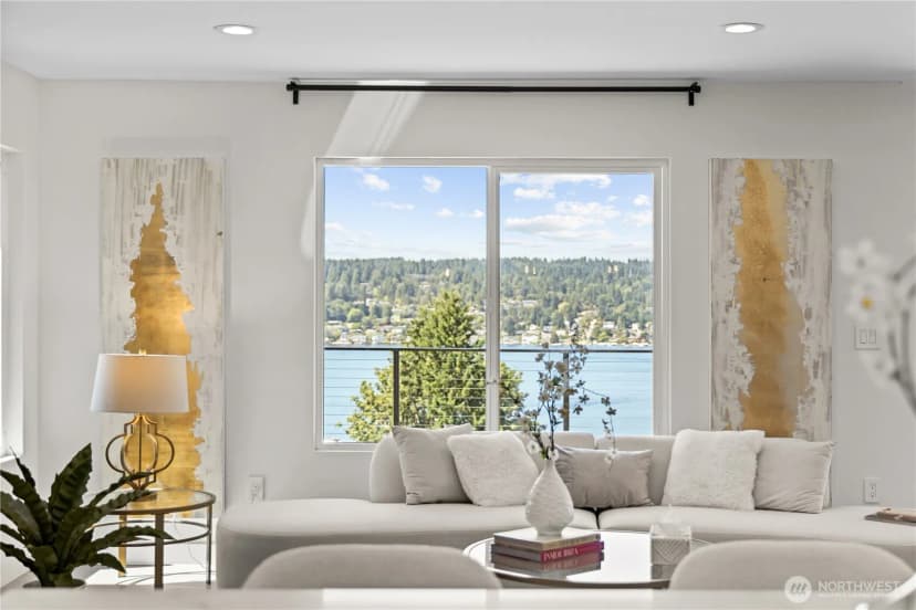 Property photo for 15705 62nd Avenue Ne, Kenmore photo 12
