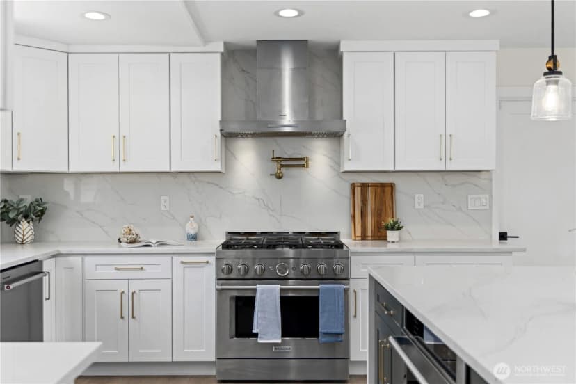 Property photo for 15705 62nd Avenue Ne, Kenmore photo 19