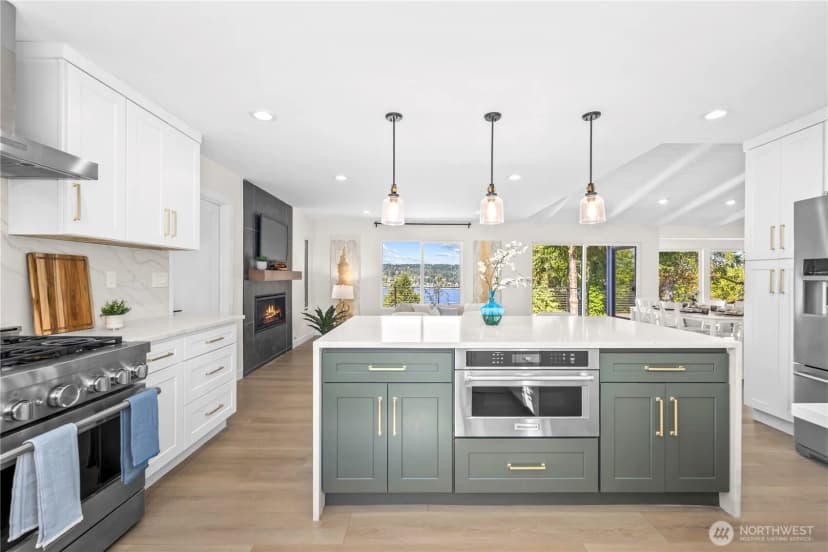 Property photo for 15705 62nd Avenue Ne, Kenmore photo 17