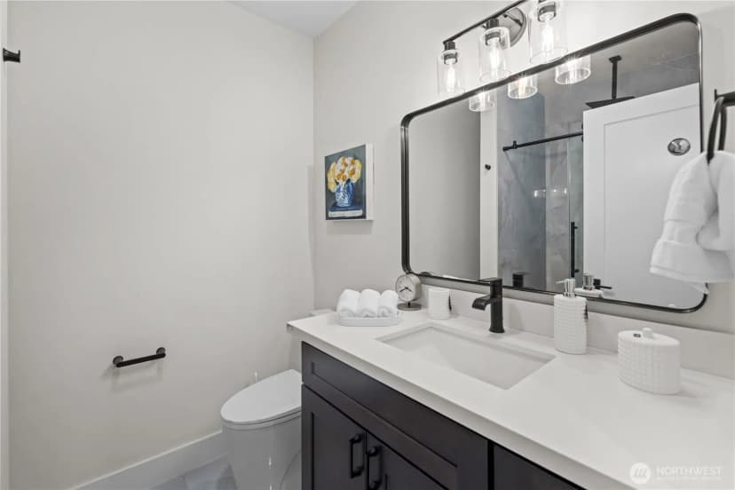 Property photo for 15705 62nd Avenue Ne, Kenmore photo 34
