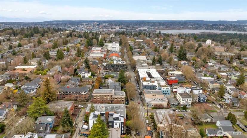 Property photo for 427 19th Avenue E, Seattle photo 33