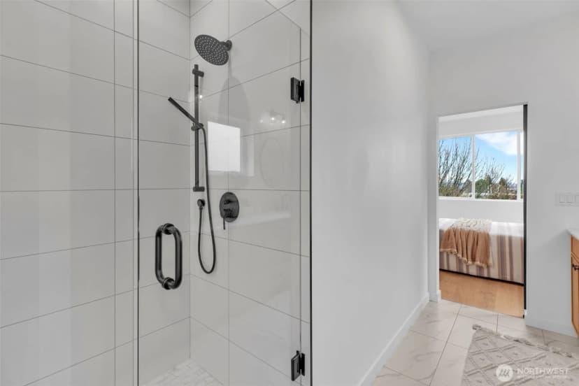 Property photo for 427 19th Avenue E, Seattle photo 19