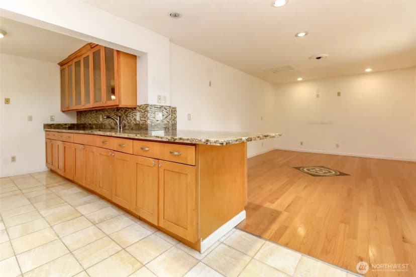 Property photo for 13336 35th Avenue S, Tukwila photo 13