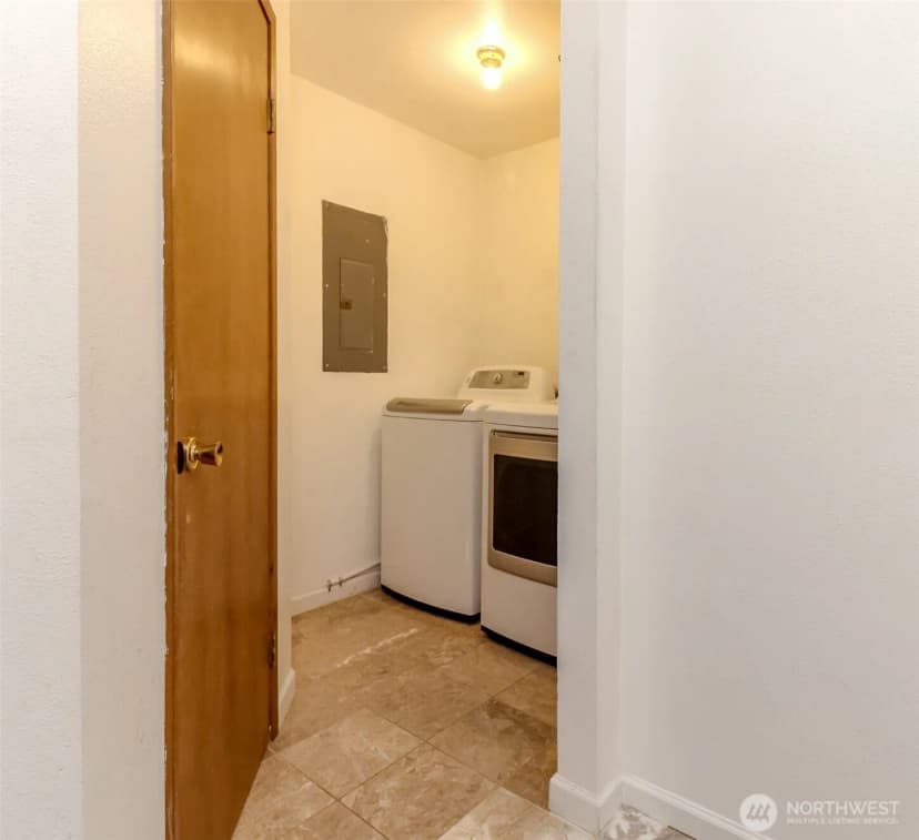 Property photo for 13336 35th Avenue S, Tukwila photo 16
