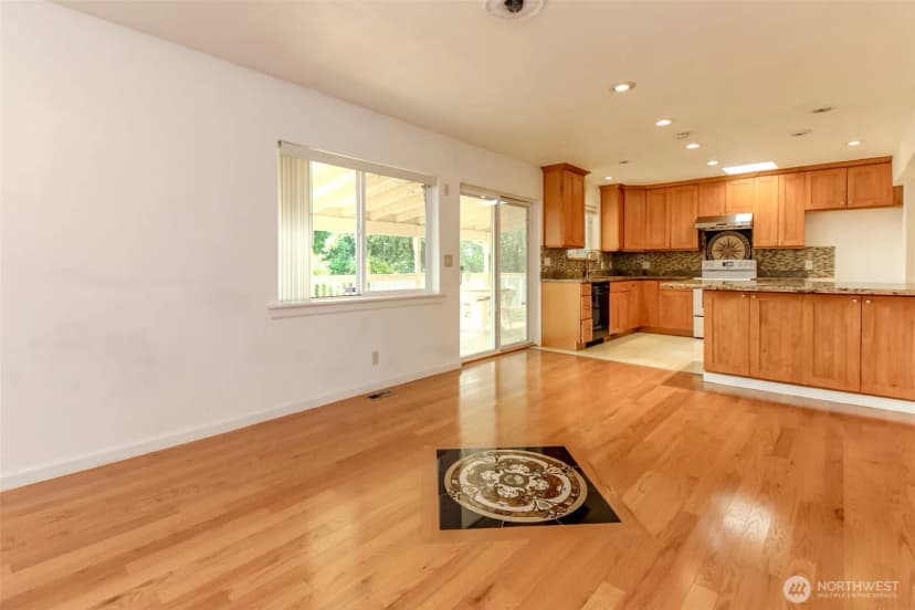 Property photo for 13336 35th Avenue S, Tukwila photo 14