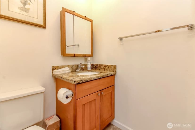 Property photo for 13336 35th Avenue S, Tukwila photo 15