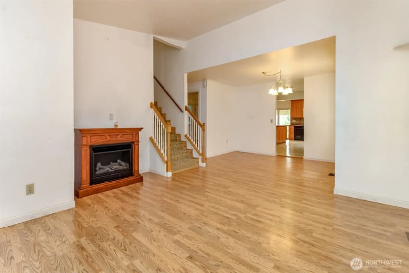 Property photo for 13336 35th Avenue S, Tukwila photo 6