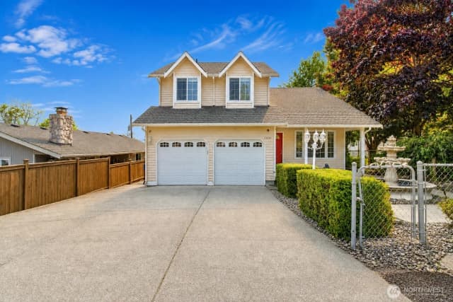 Property photo for 13336 35th Avenue S, Tukwila