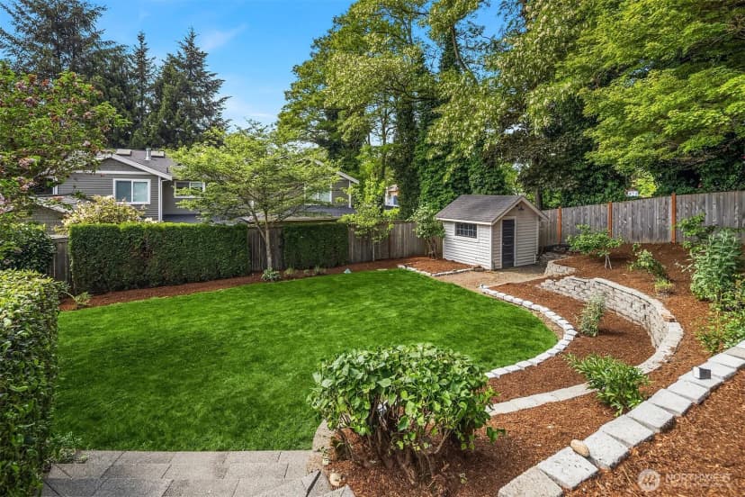 Property photo for 10030 Ne 110th Street, Kirkland photo 36