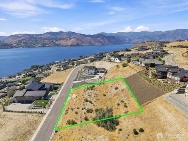 Property photo for 127 Crystal Crest Drive, Chelan photo 2