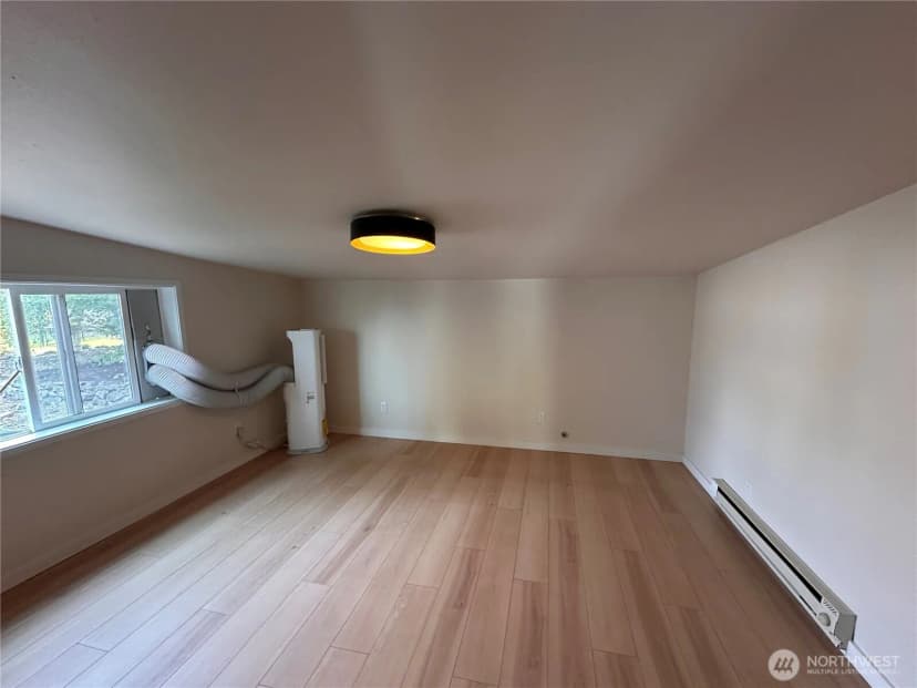 Property photo for 1217 Orting Kapowsin Highway E, Orting photo 18