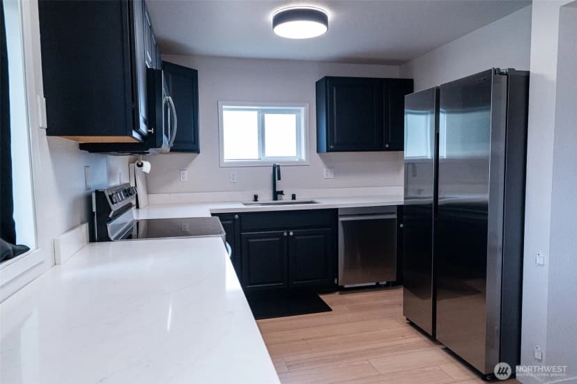 Property photo for 1217 Orting Kapowsin Highway E, Orting photo 7