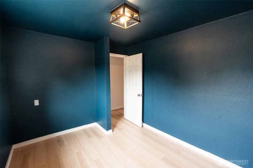 Property photo for 1217 Orting Kapowsin Highway E, Orting photo 14