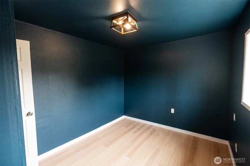 Property photo for 1217 Orting Kapowsin Highway E, Orting photo 13