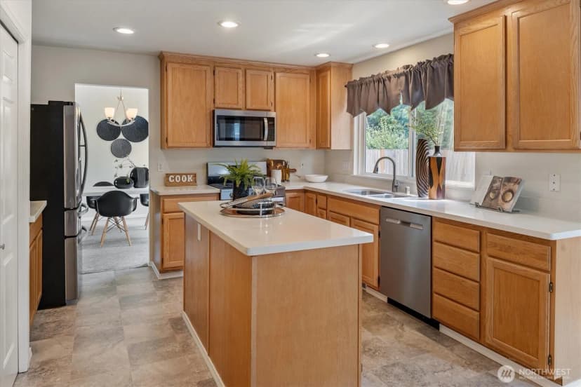 Property photo for 10325 Se 185th Place, Renton photo 12