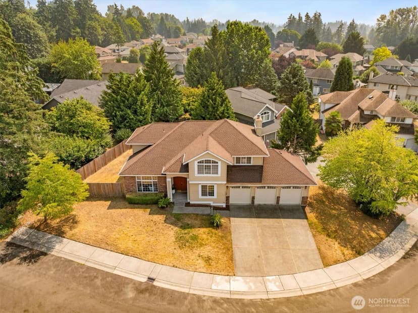 Property photo for 10325 Se 185th Place, Renton photo 36