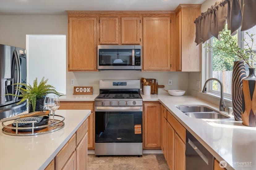 Property photo for 10325 Se 185th Place, Renton photo 13