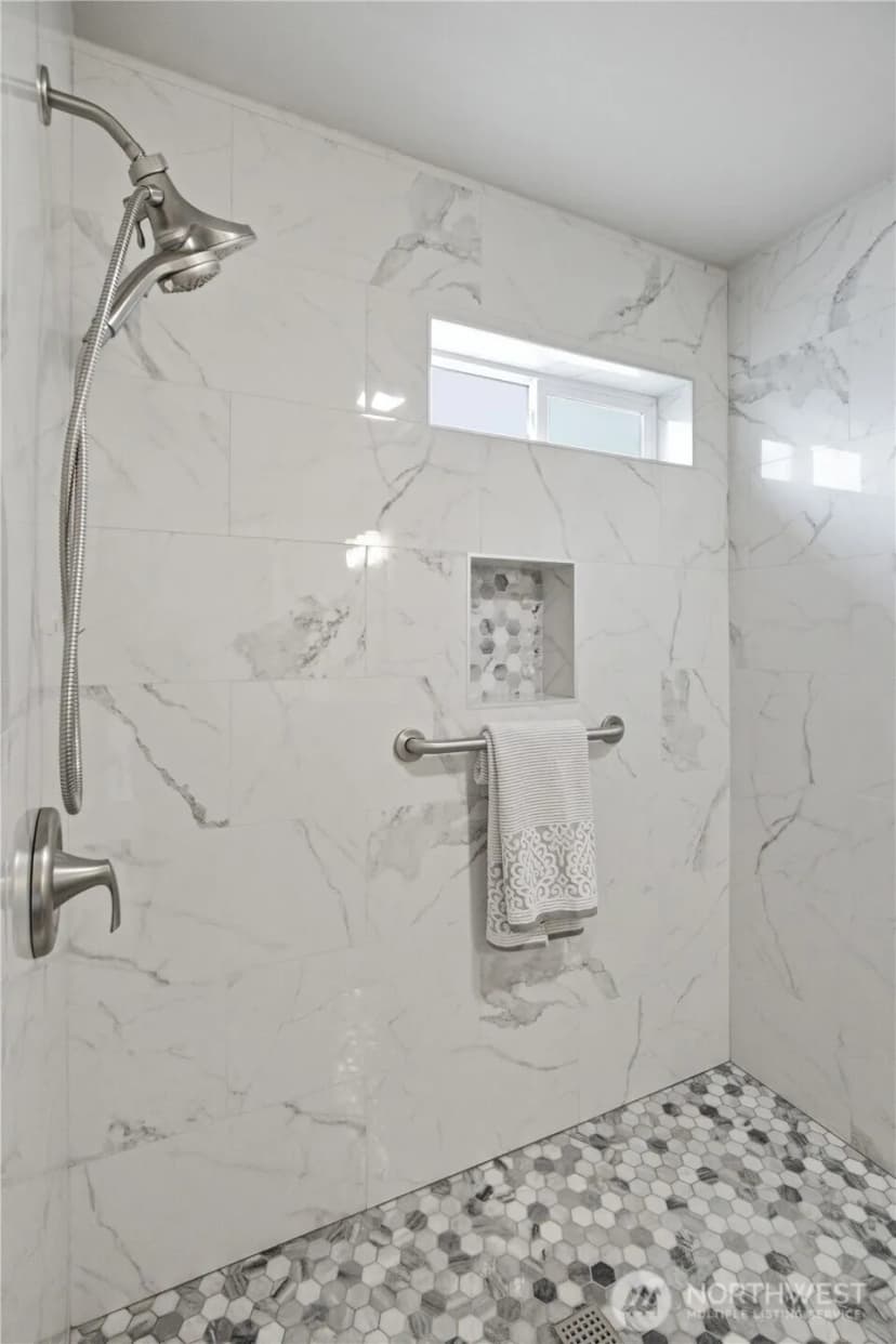 Property photo for 4019 Ne 17th Street, Renton photo 30