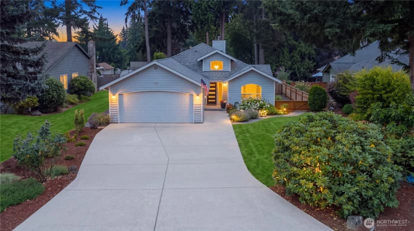 Property photo for 4019 Ne 17th Street, Renton
