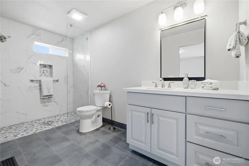 Property photo for 4019 Ne 17th Street, Renton photo 31