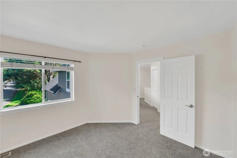Property photo for 17304 Parkside Way Se, Renton photo 23