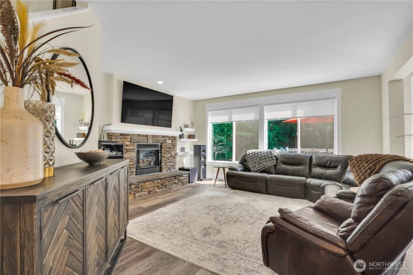 Property photo for 17304 Parkside Way Se, Renton photo 8